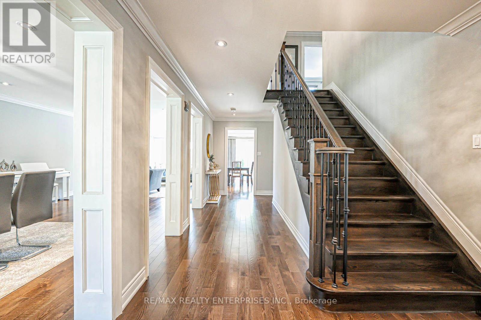 Photo 5 of 2344 Kenbarb Road, Mississauga ON