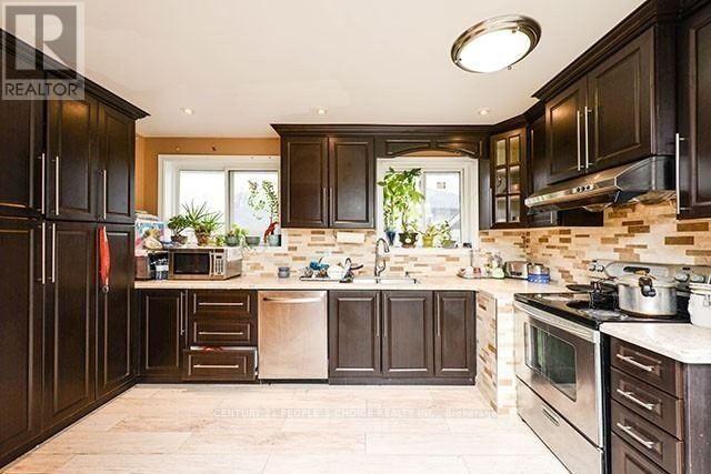 Photo 7 of Main 7 Albion Crescent, Brampton ON