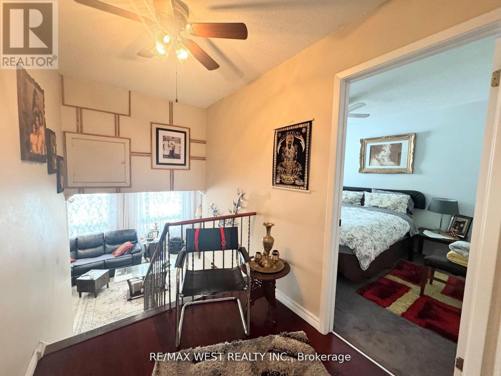 Photo 14 of 425 Hansen Road N, Brampton ON