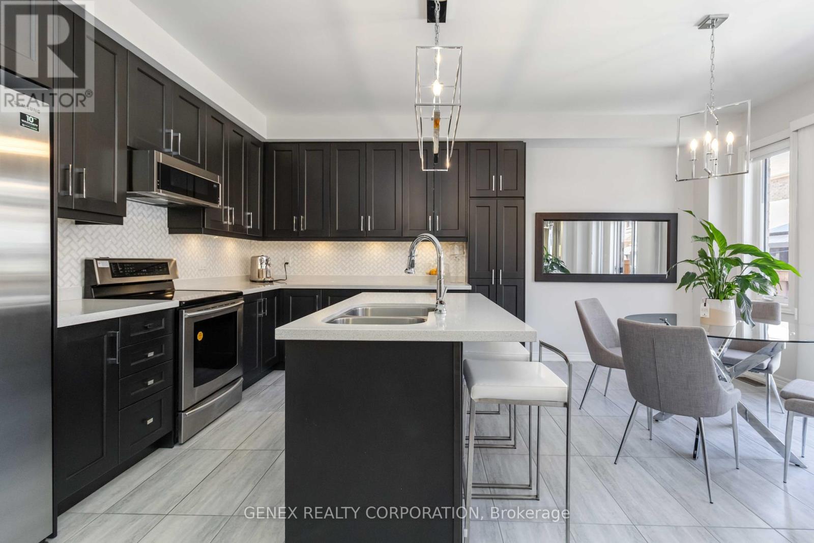 Photo 13 of 7 Antoine Street, Brampton ON