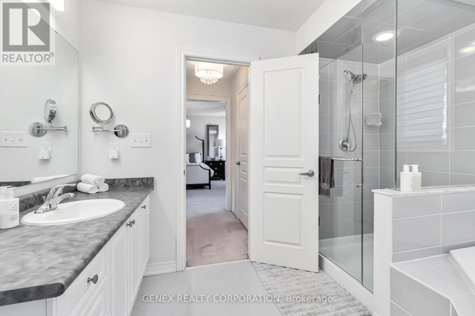 Photo 25 of 7 Antoine Street, Brampton ON