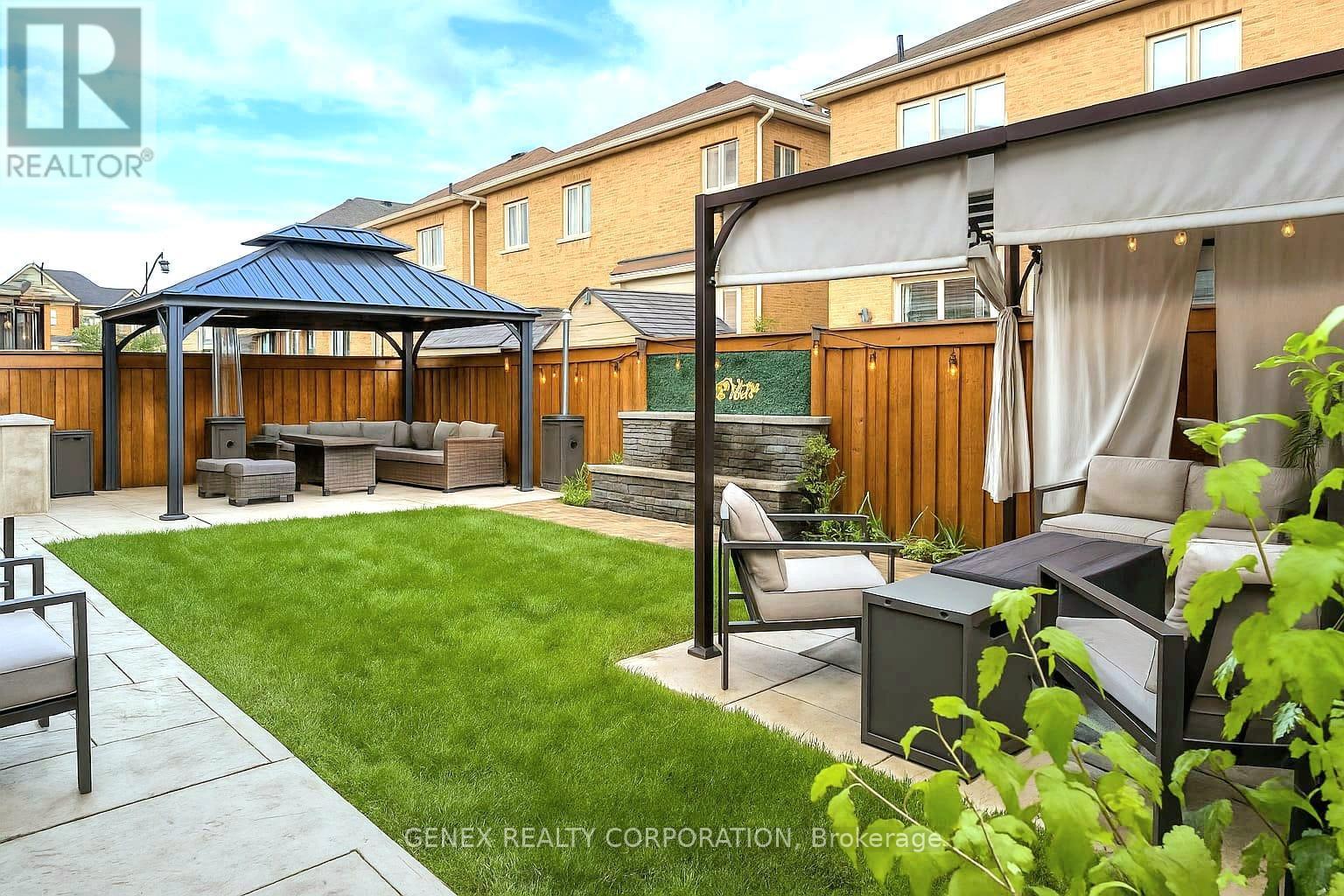 Photo 45 of 7 Antoine Street, Brampton ON