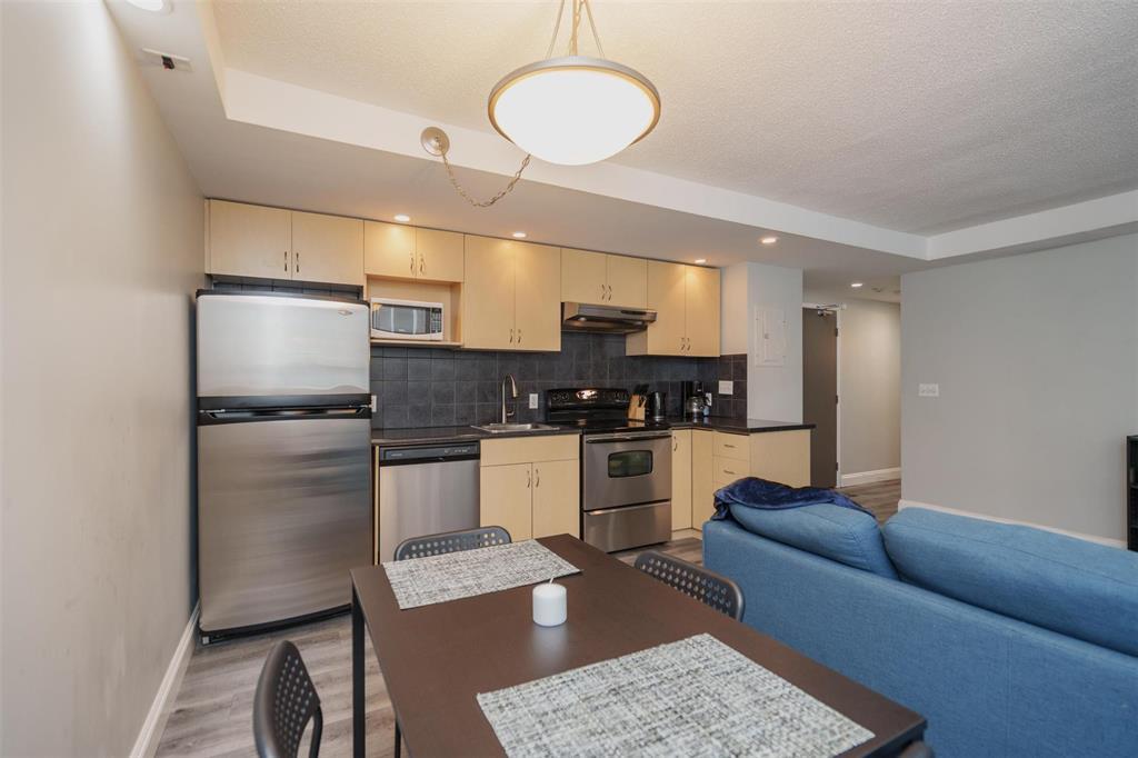 Photo 8 of 1 316 Stradbrook Avenue, Winnipeg MB
