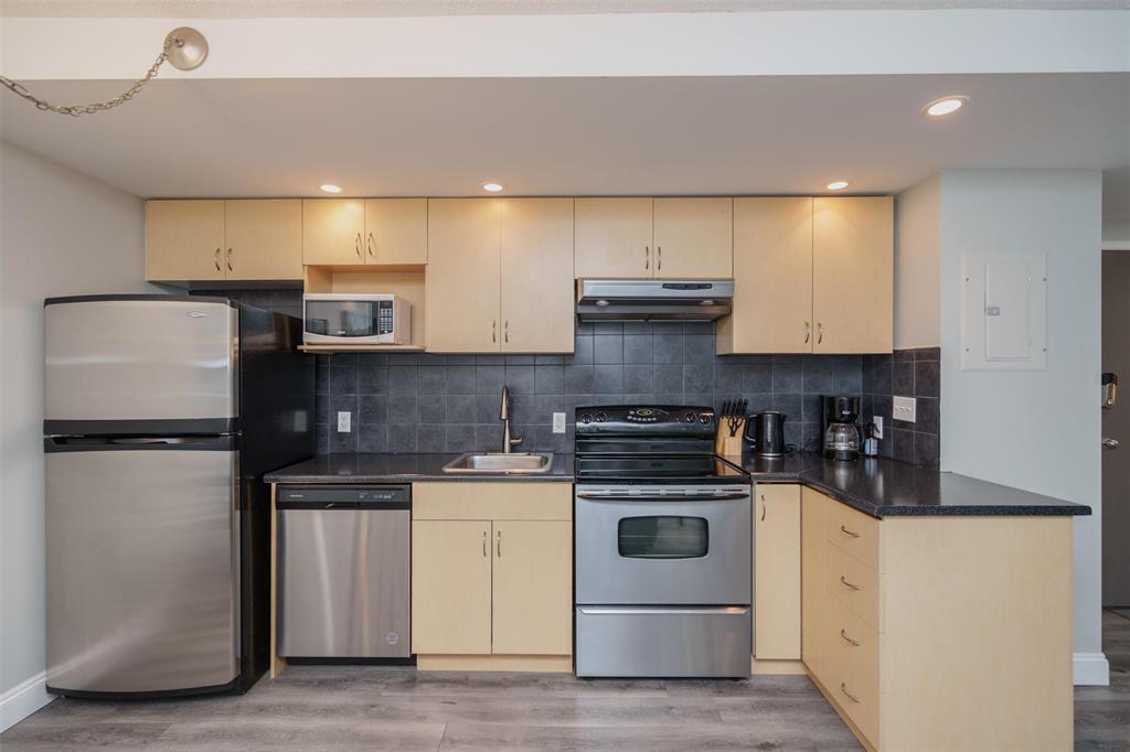 Photo 9 of 1 316 Stradbrook Avenue, Winnipeg MB