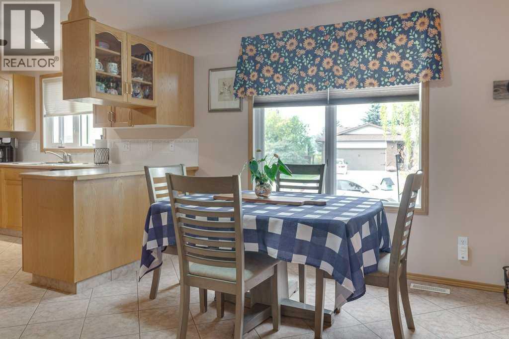 5651 45 Street, Innisfail