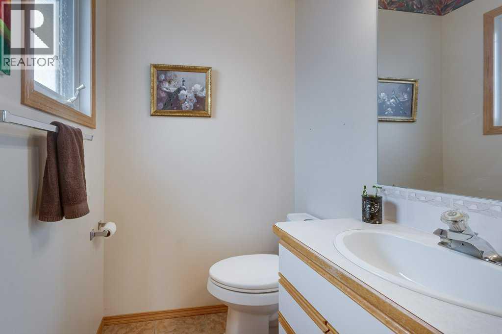 5651 45 Street, Innisfail