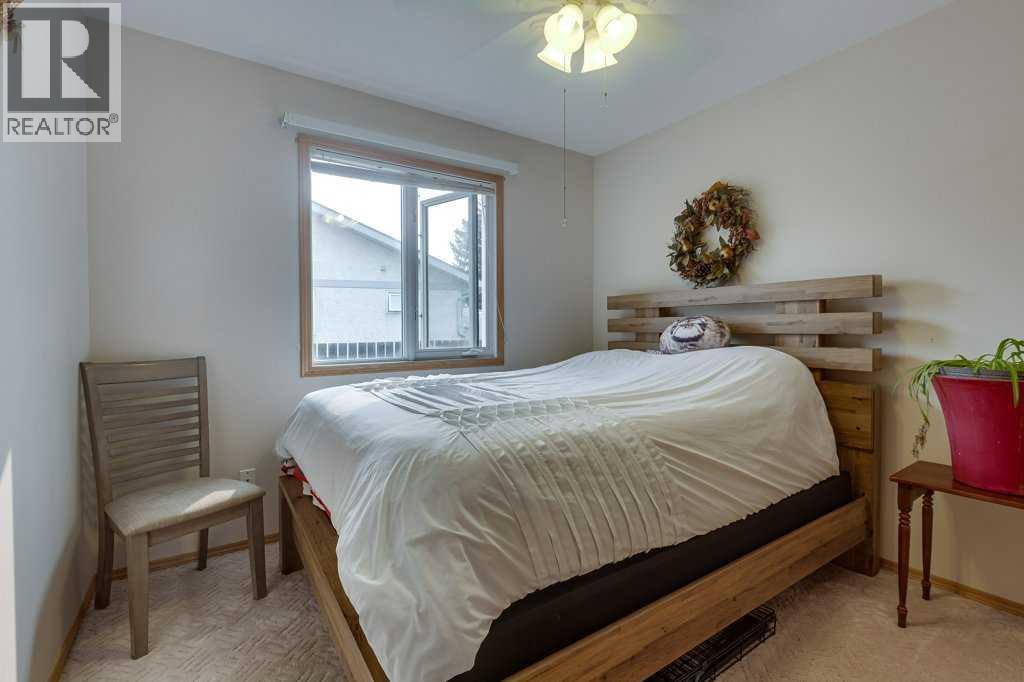 5651 45 Street, Innisfail