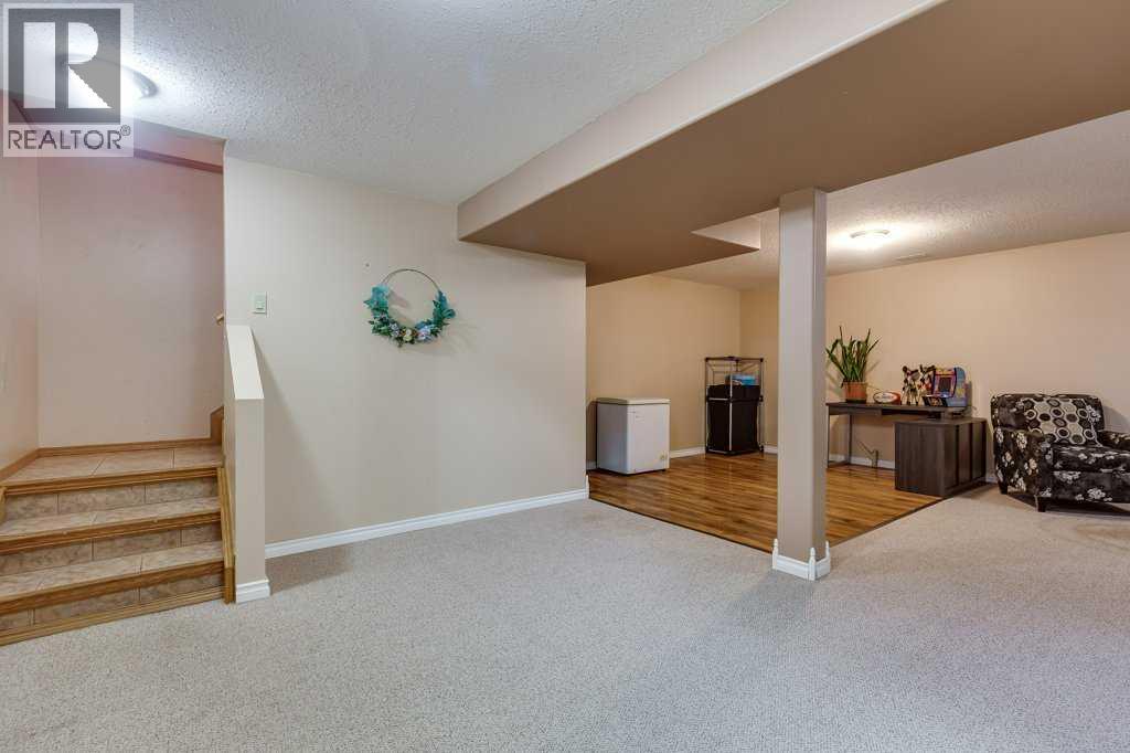 5651 45 Street, Innisfail