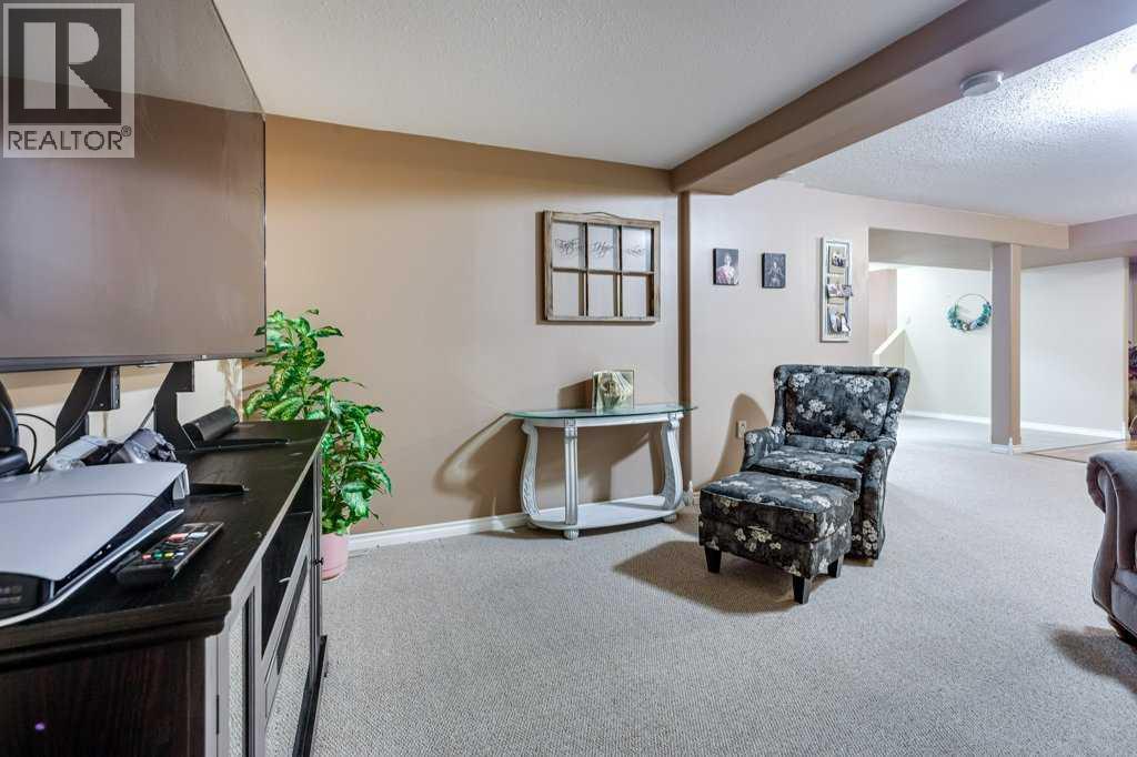 5651 45 Street, Innisfail