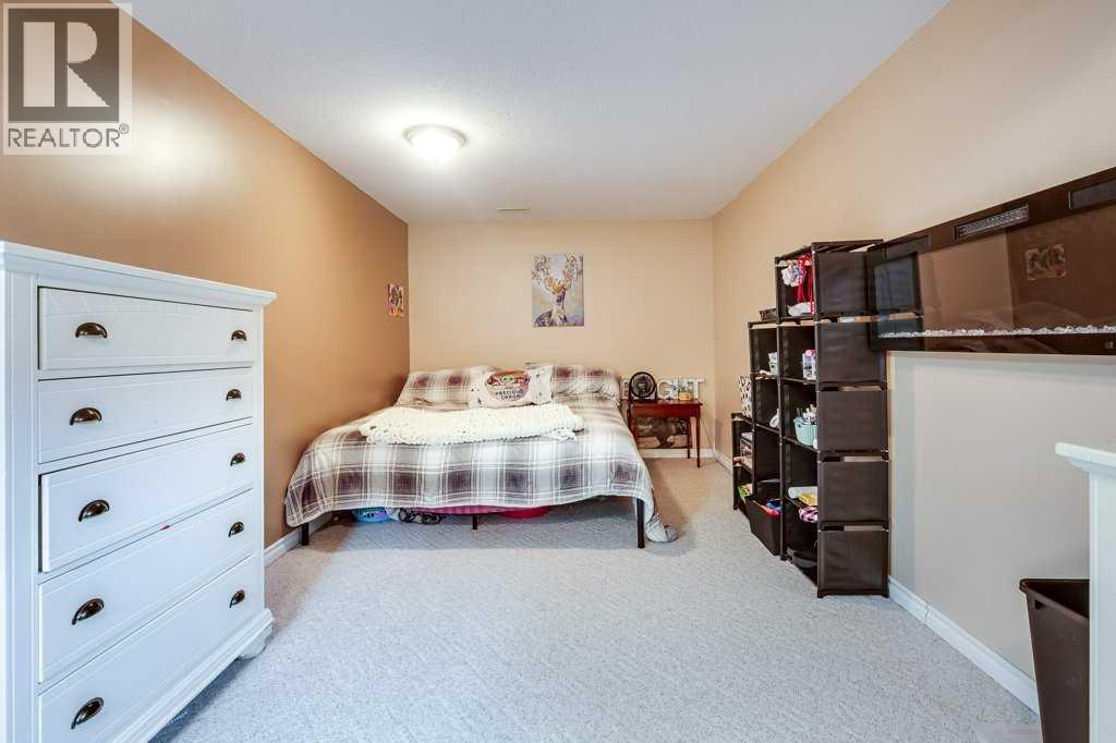 5651 45 Street, Innisfail