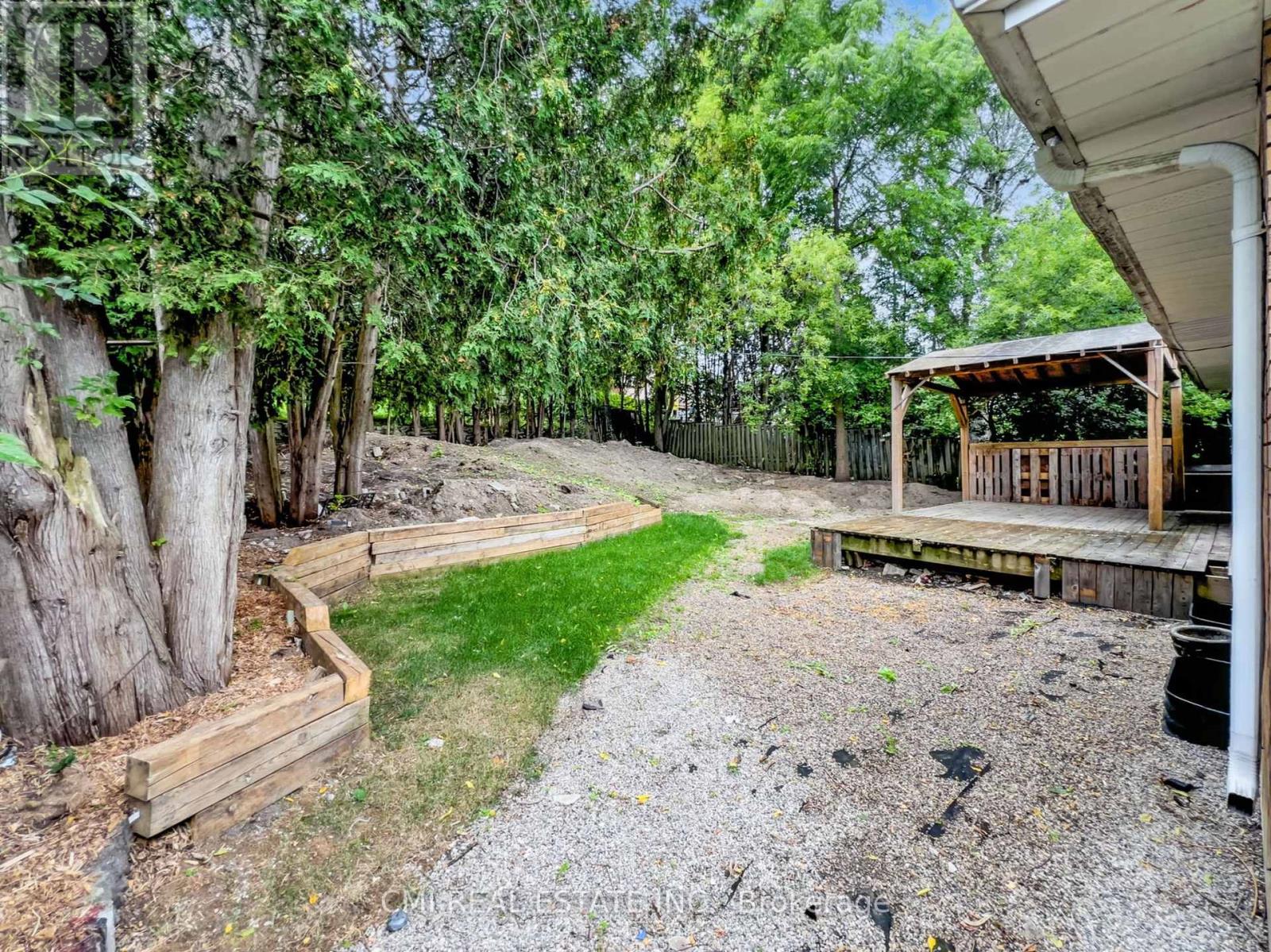 Photo 37 of 66 Rosewood Avenue, Guelph ON