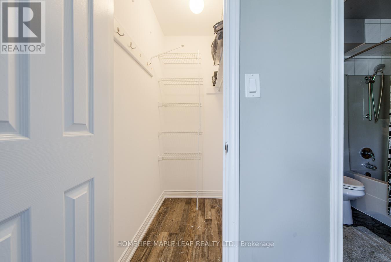 Photo 18 of 927 97 Regional Road, Hamilton ON