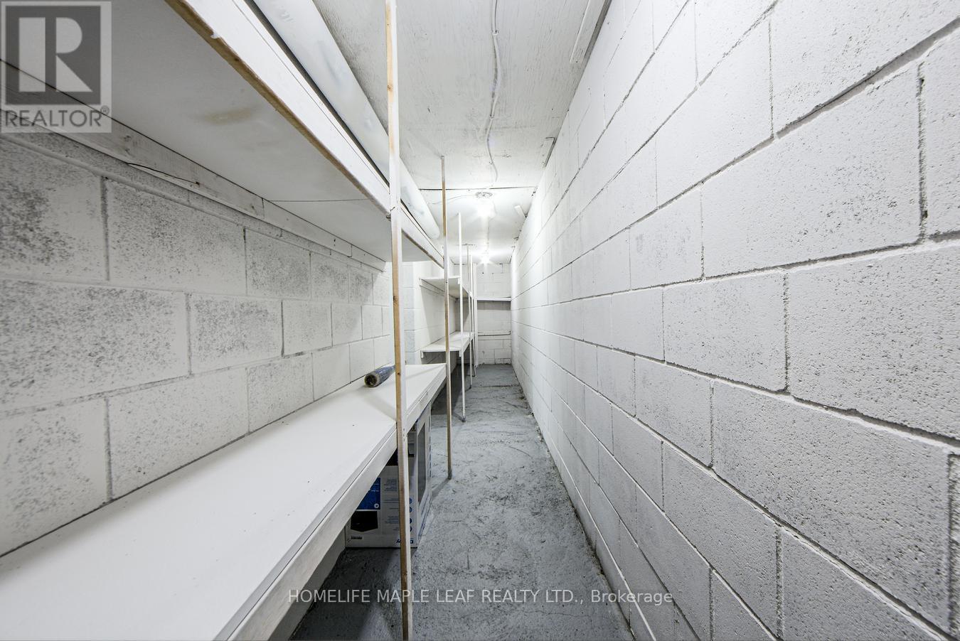 Photo 25 of 927 97 Regional Road, Hamilton ON