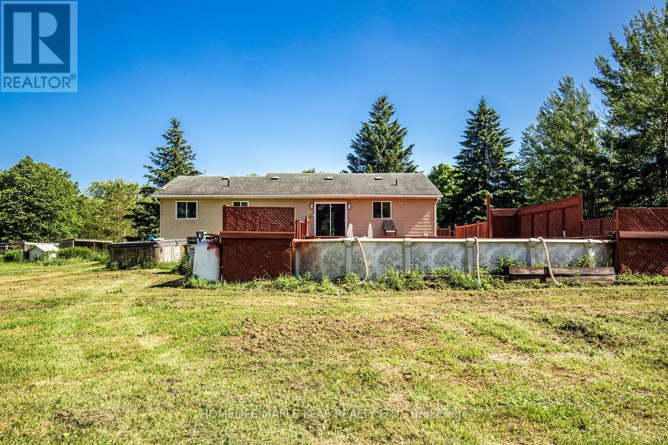 Photo 31 of 927 97 Regional Road, Hamilton ON