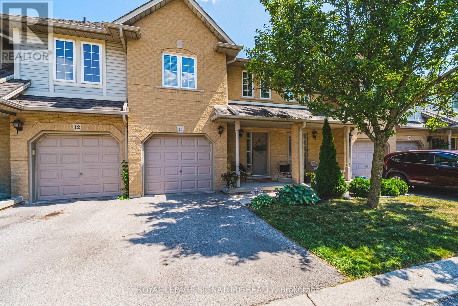 Photo 2 of 11 819 Upper Paradise Road, Hamilton ON
