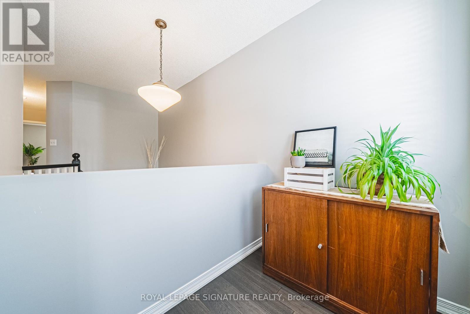 Photo 22 of 11 819 Upper Paradise Road, Hamilton ON