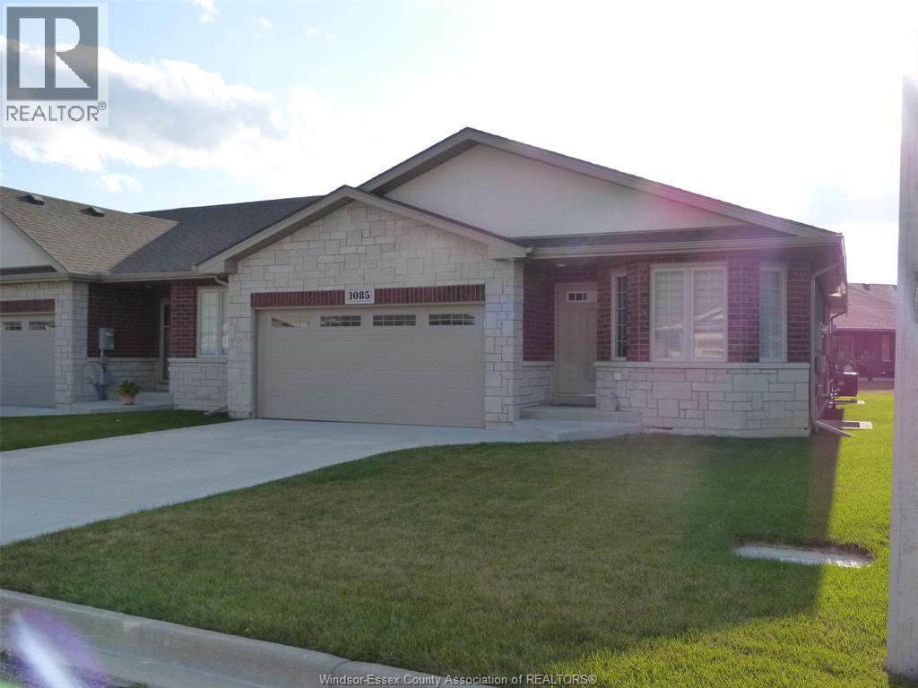 Photo 3 of 1085 Copeland Avenue, Windsor ON