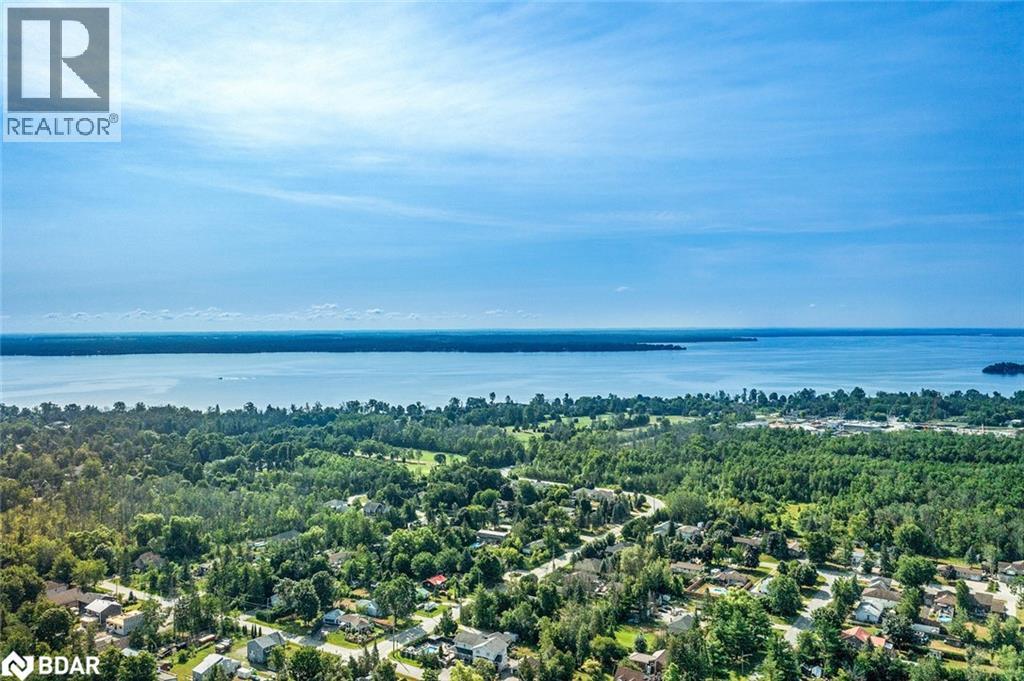 Photo 27 of 939 Clifton Boulevard, Innisfil ON
