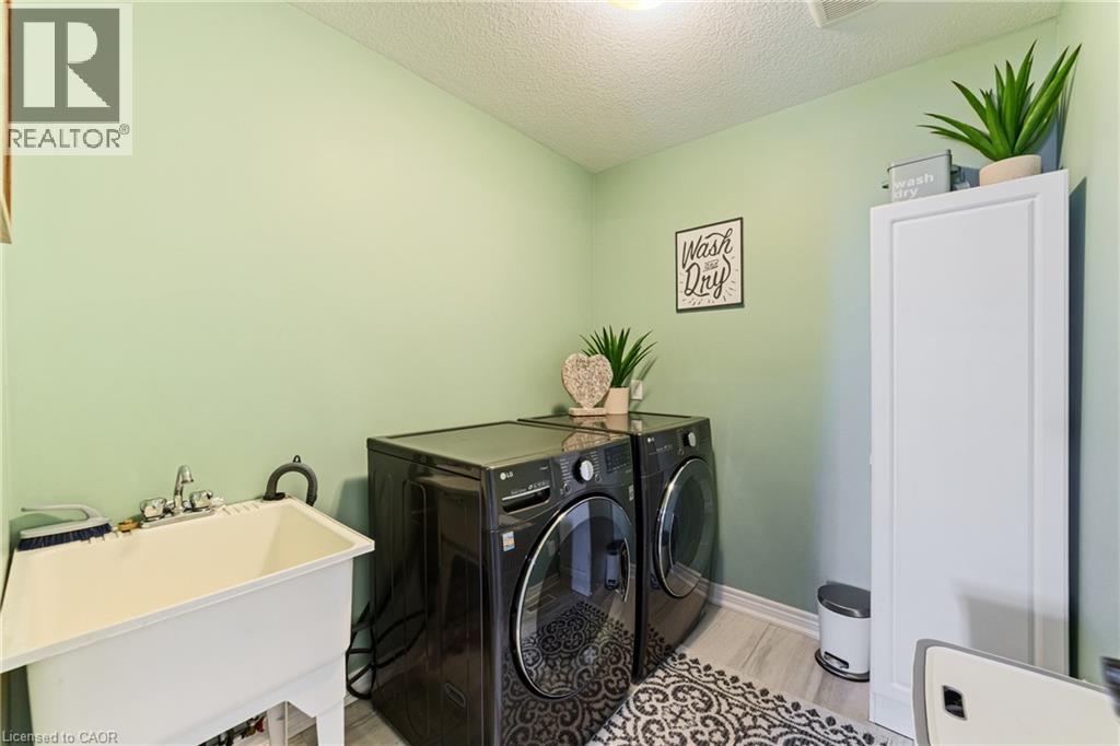 Photo 28 of 106 Lafayette Street E, Jarvis ON