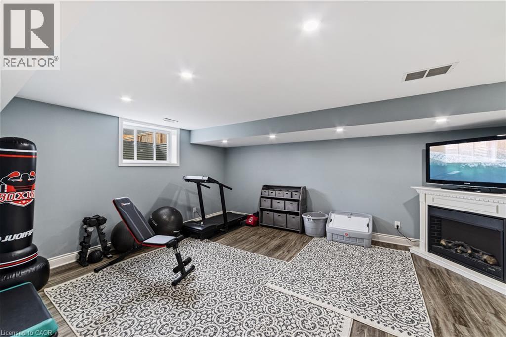 Photo 32 of 106 Lafayette Street E, Jarvis ON