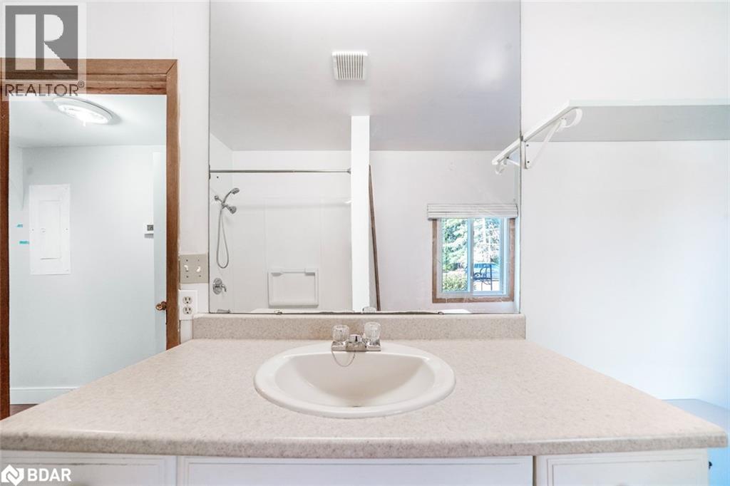 Photo 20 of 939 Clifton Boulevard, Innisfil ON