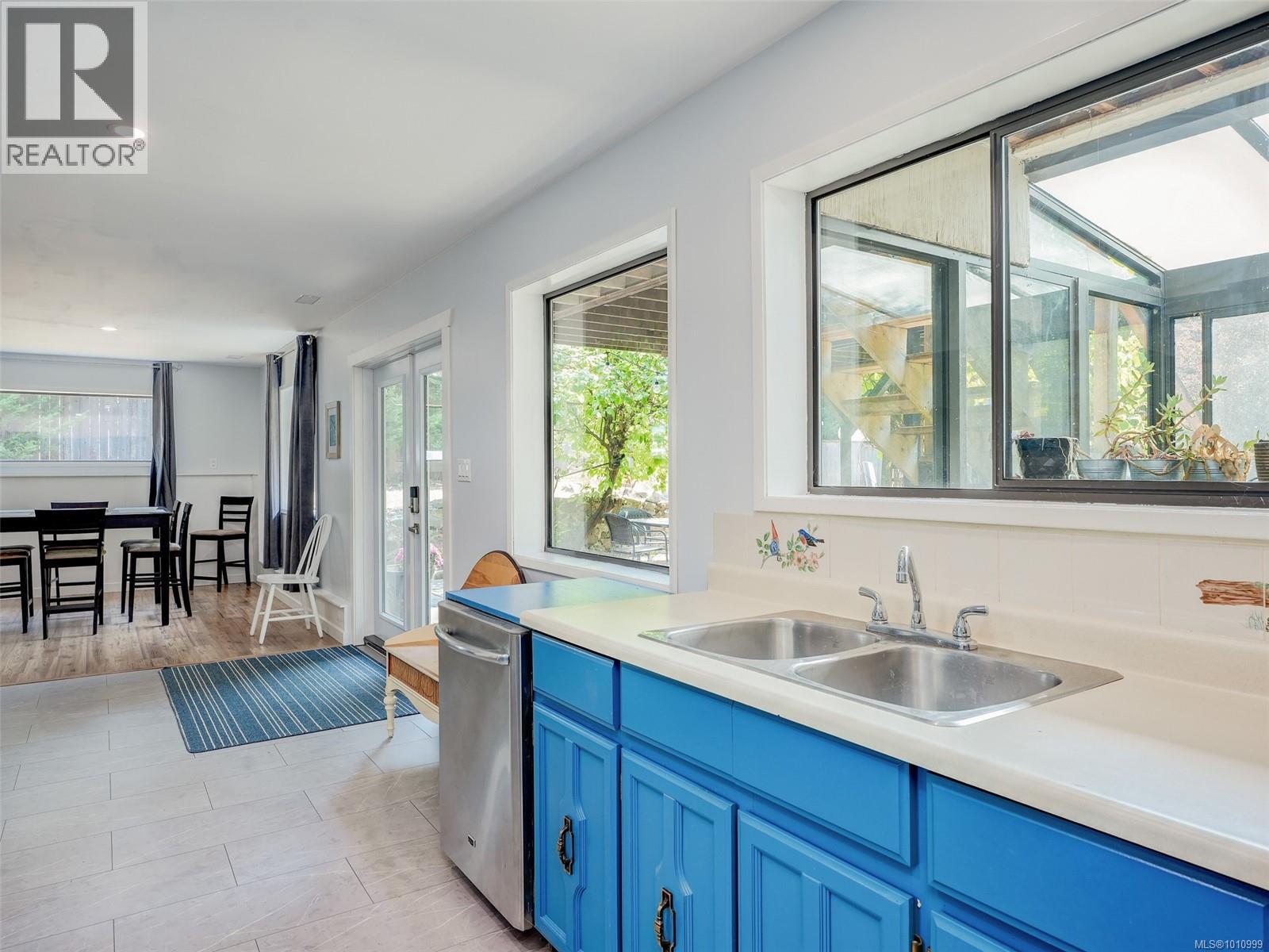  510 Voutrait Road, Mill Bay