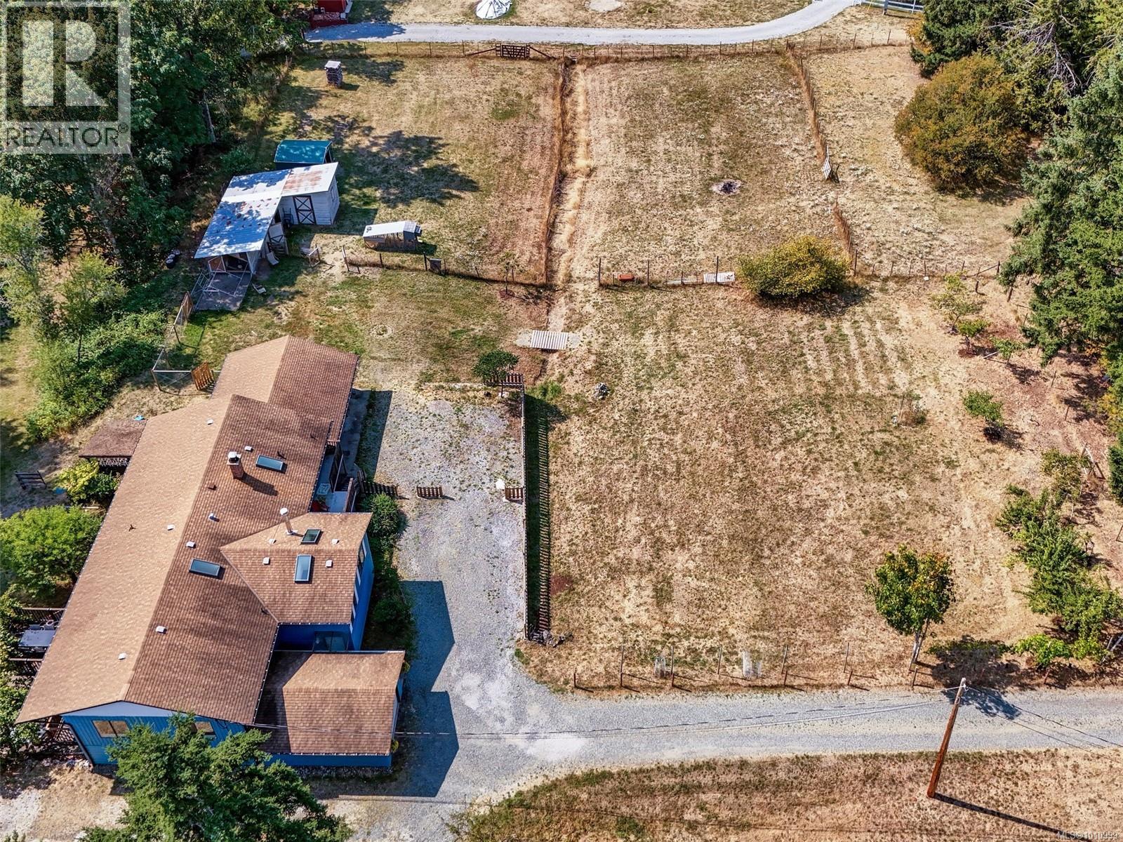  510 Voutrait Road, Mill Bay