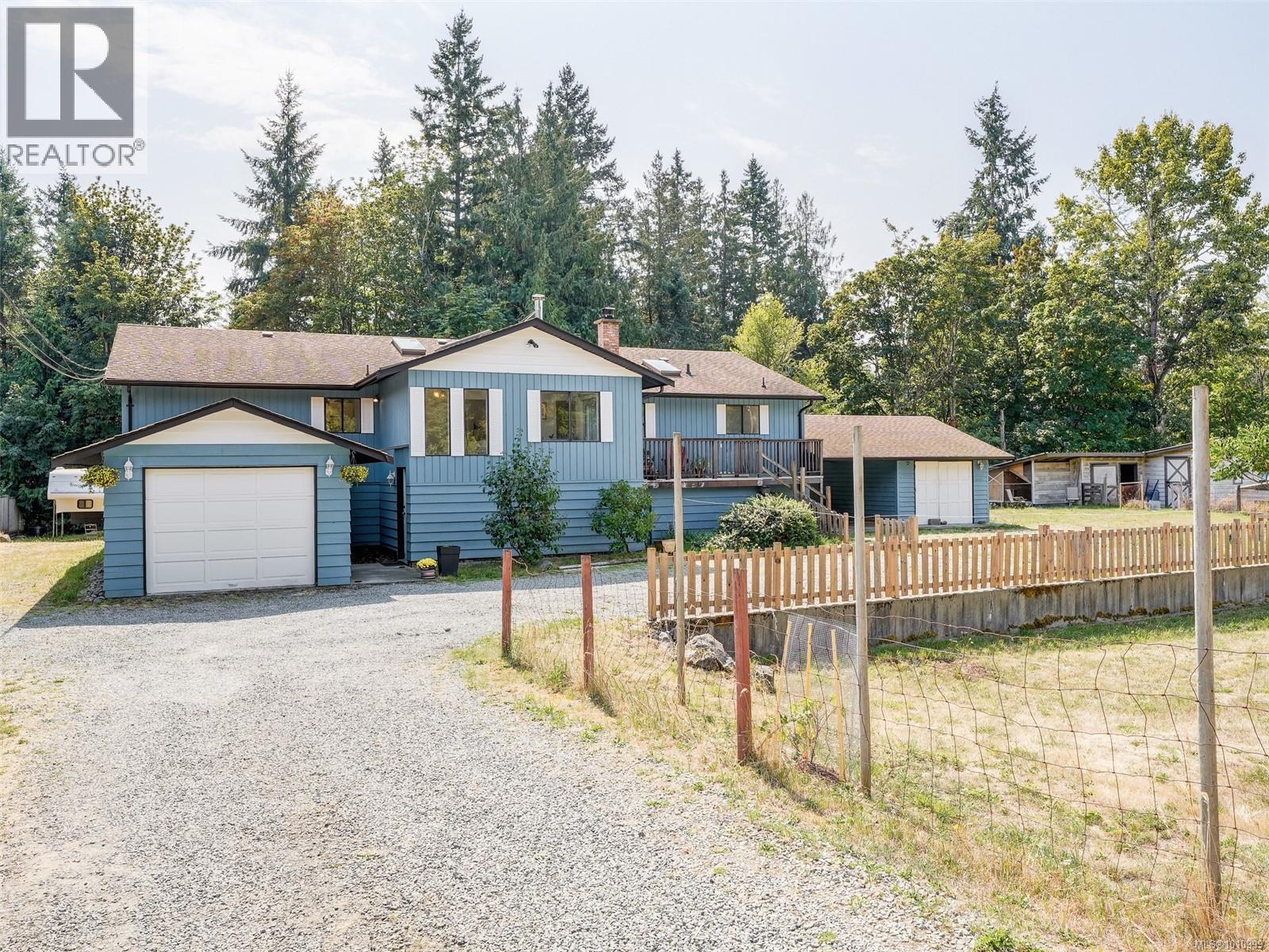  510 Voutrait Road, Mill Bay