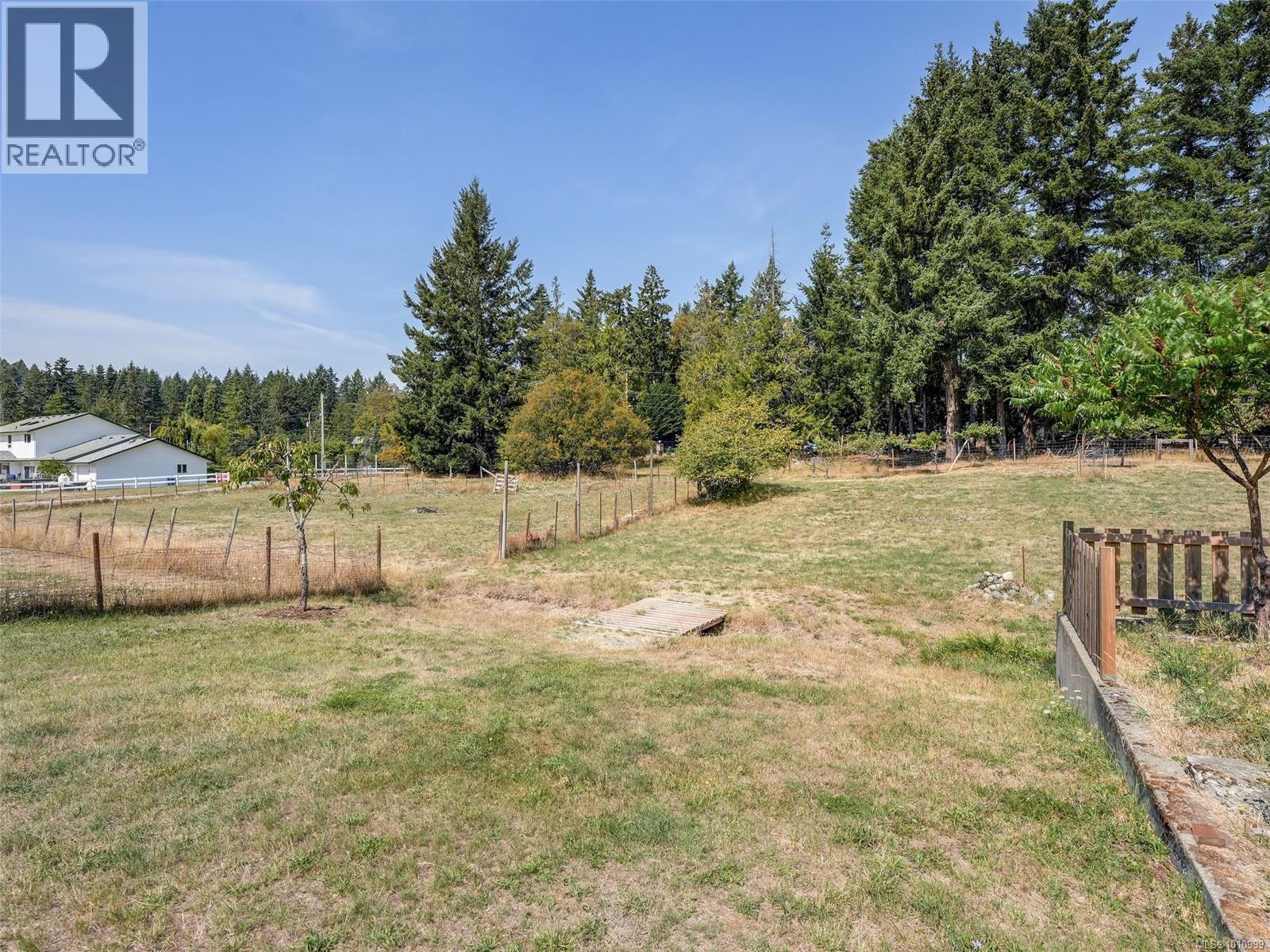  510 Voutrait Road, Mill Bay