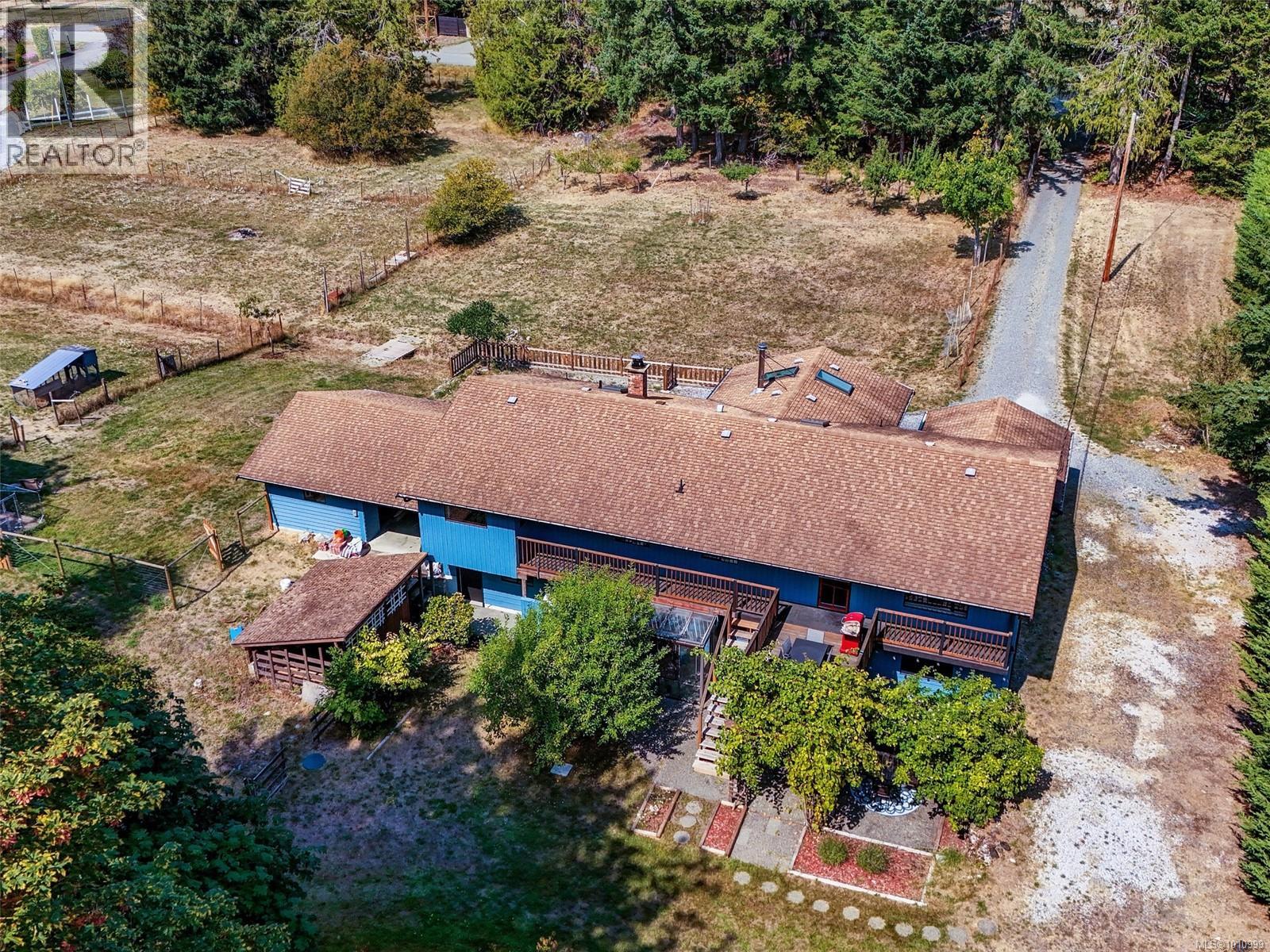  510 Voutrait Road, Mill Bay