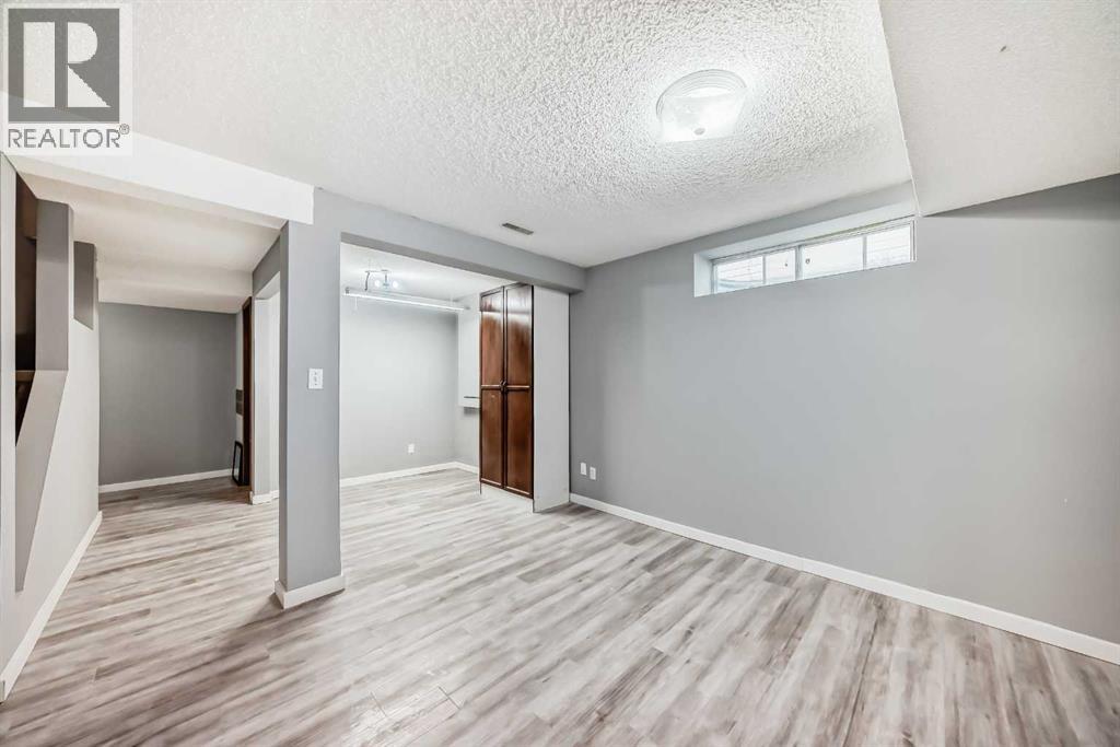 Photo 35 of 68 Applebrook Circle Se, Calgary AB
