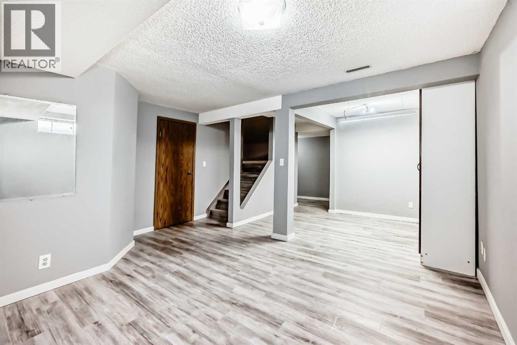 Photo 36 of 68 Applebrook Circle Se, Calgary AB