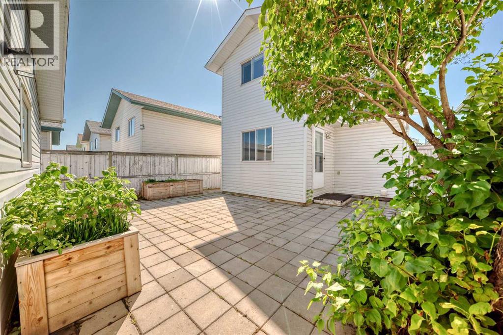 Photo 4 of 68 Applebrook Circle Se, Calgary AB