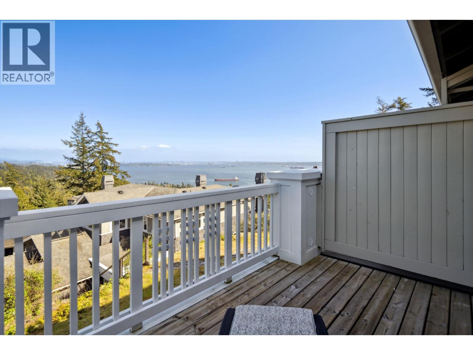 Photo 34 of 1 5110 Alderfeild Place, West Vancouver BC