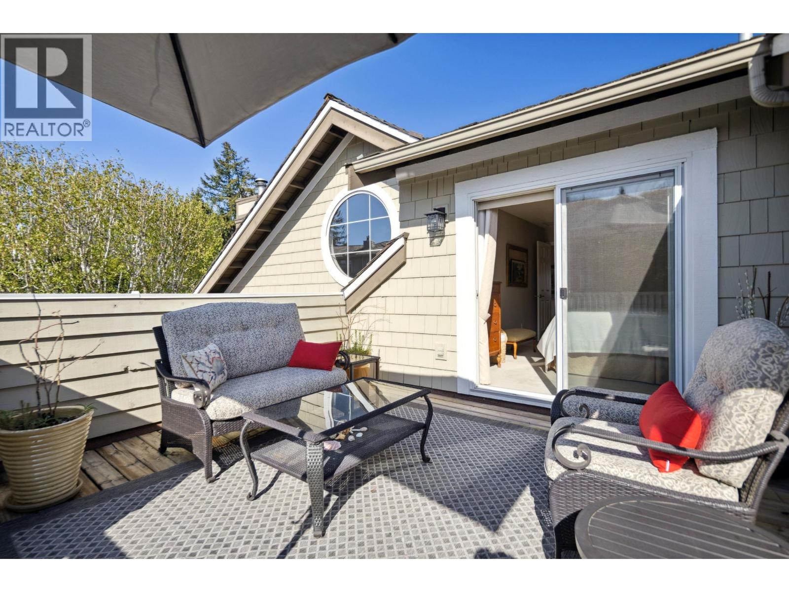 Photo 36 of 1 5110 Alderfeild Place, West Vancouver BC