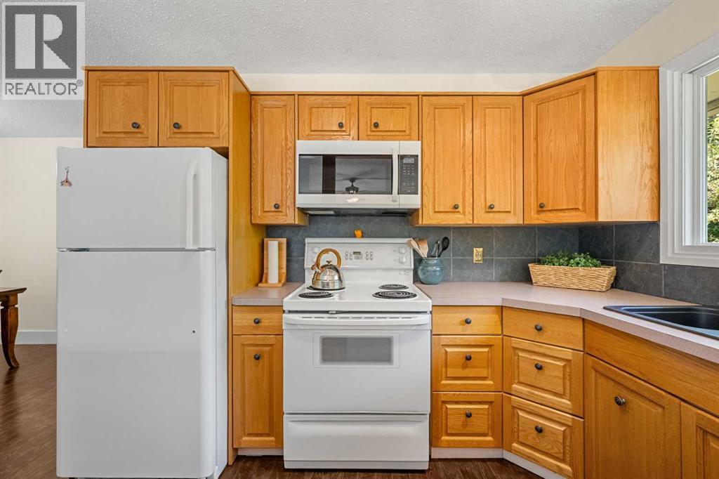 Photo 12 of 926 31 Avenue Nw, Calgary AB