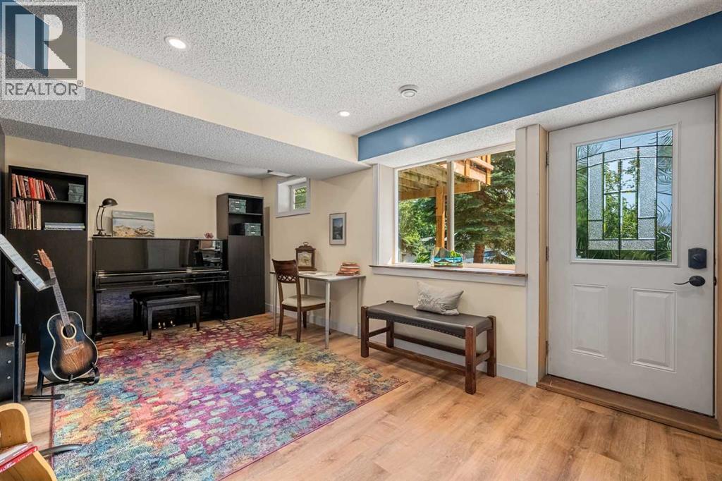 Photo 35 of 926 31 Avenue Nw, Calgary AB