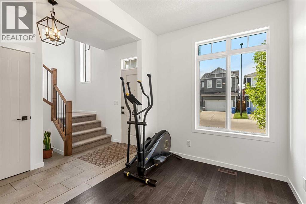 Photo 4 of 520 Belmont Heath Sw, Calgary AB