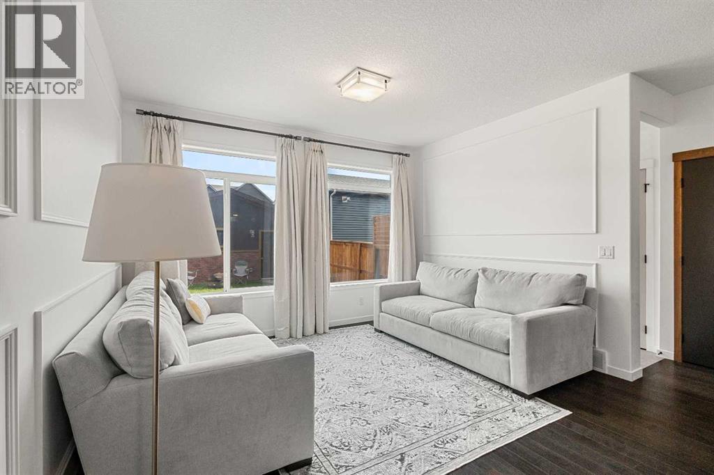 Photo 13 of 520 Belmont Heath Sw, Calgary AB