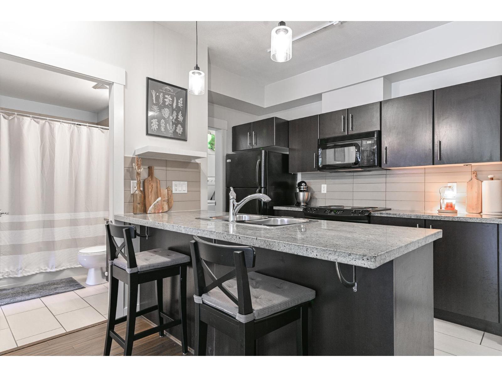 Photo 3 of 116 33546 Holland Avenue, Abbotsford BC
