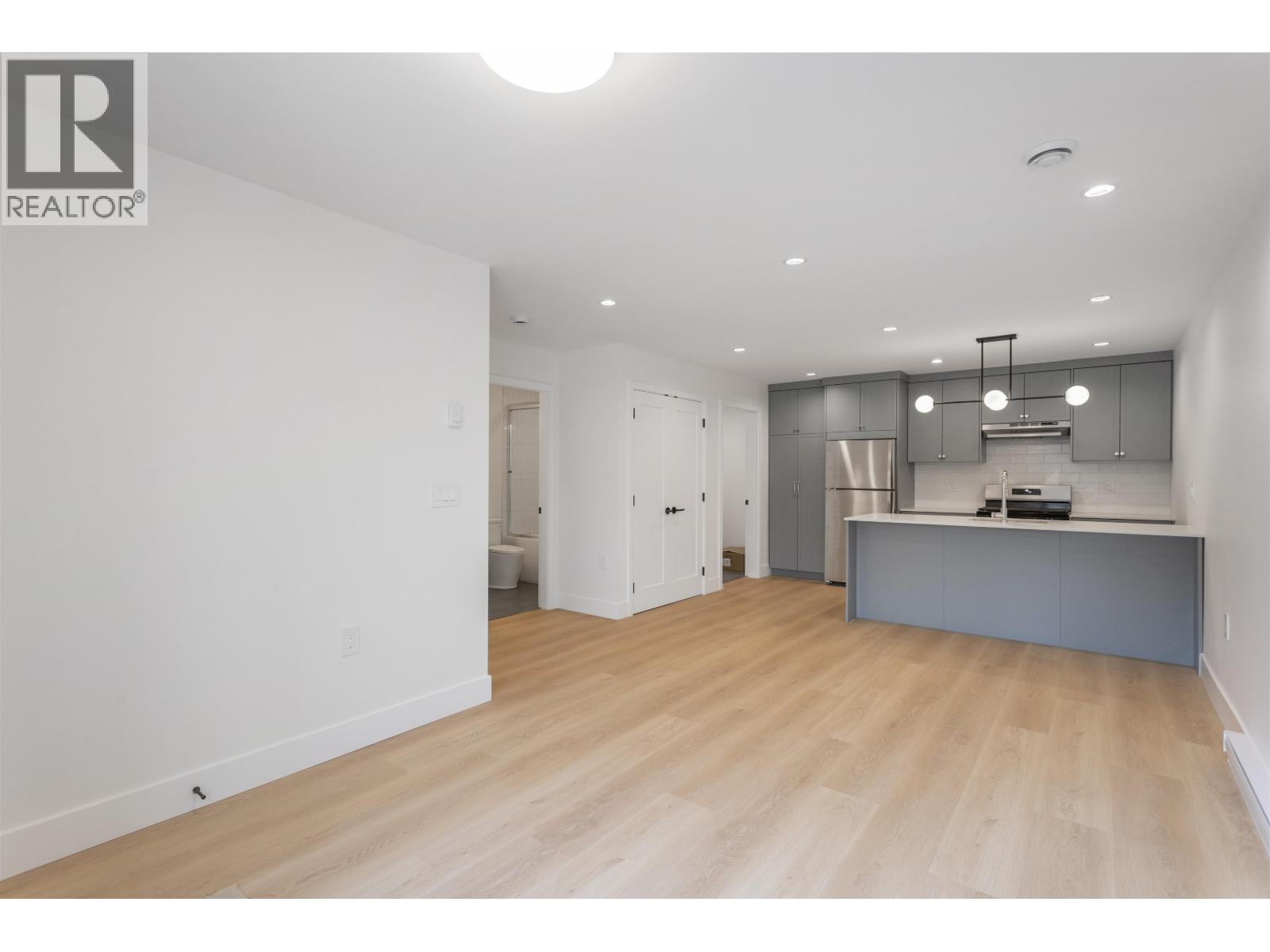 1 4315 ALBERT STREET, Burnaby