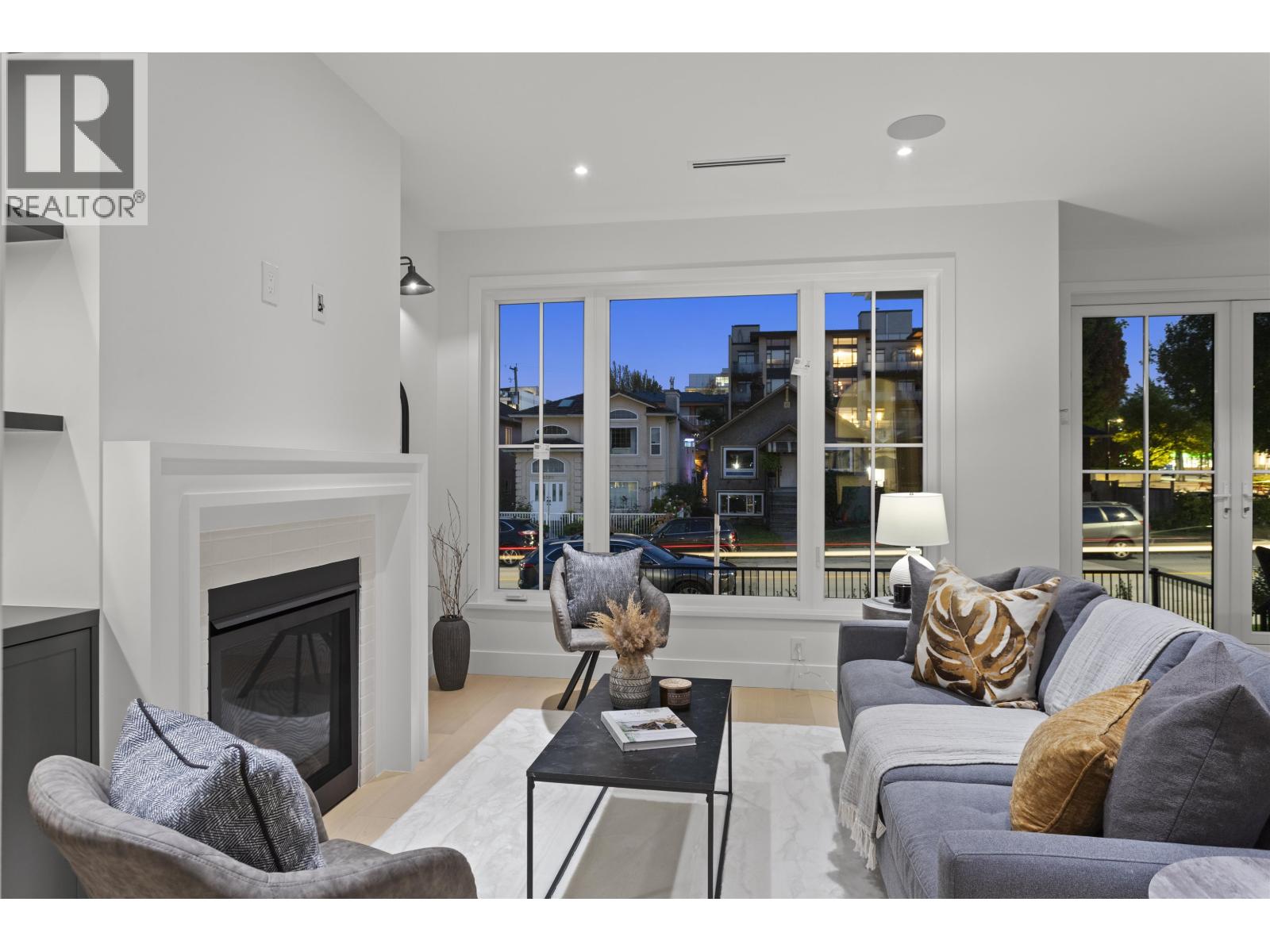 1 4315 ALBERT STREET, Burnaby