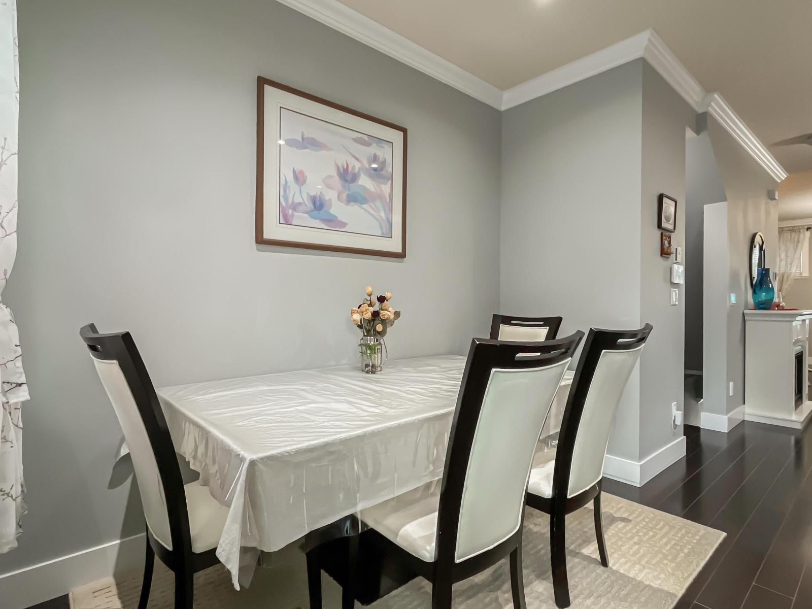 Photo 11 of 3 8433 164 Street, Surrey BC