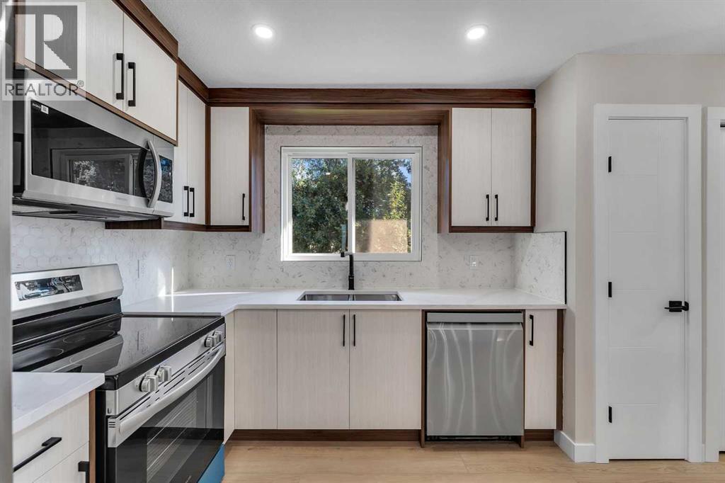 Photo 11 of 14696 Deer Ridge Drive Se, Calgary AB