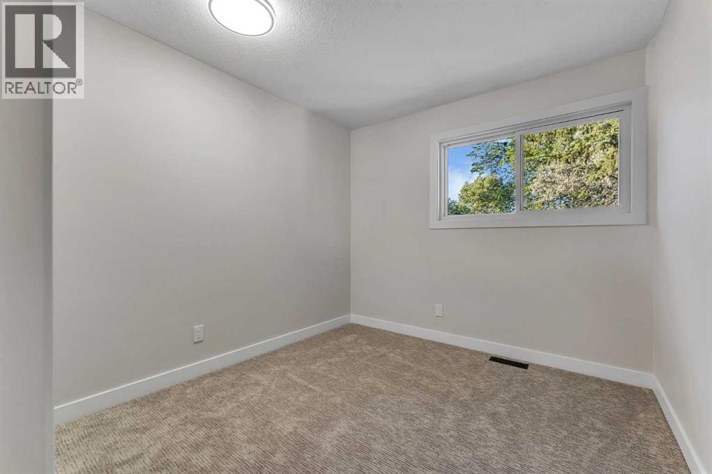 Photo 16 of 14696 Deer Ridge Drive Se, Calgary AB