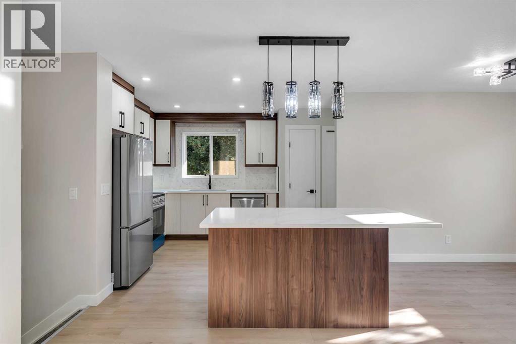 Photo 9 of 14696 Deer Ridge Drive Se, Calgary AB