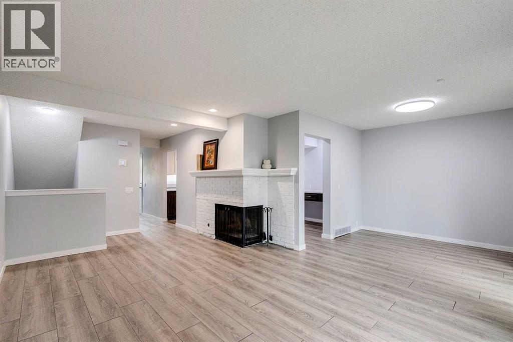 Photo 15 of 701 4935 Dalton Drive Nw, Calgary AB