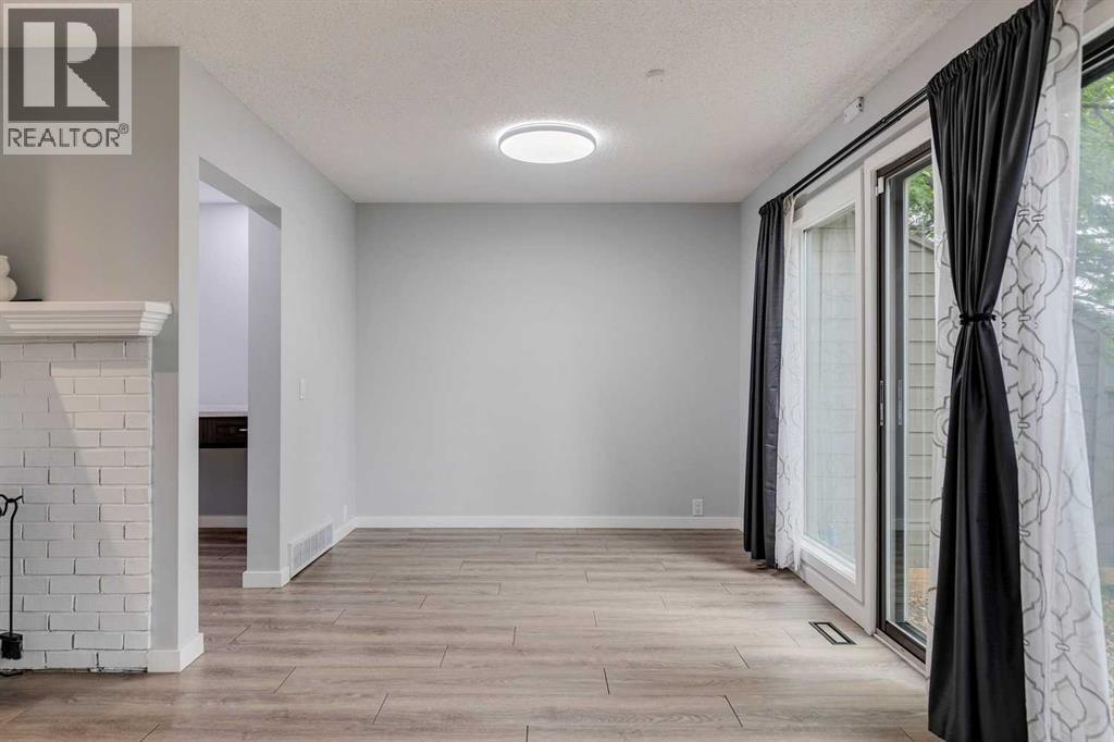 Photo 12 of 701 4935 Dalton Drive Nw, Calgary AB