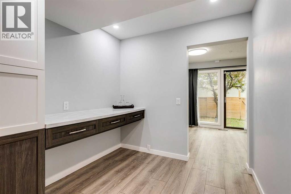 Photo 7 of 701 4935 Dalton Drive Nw, Calgary AB