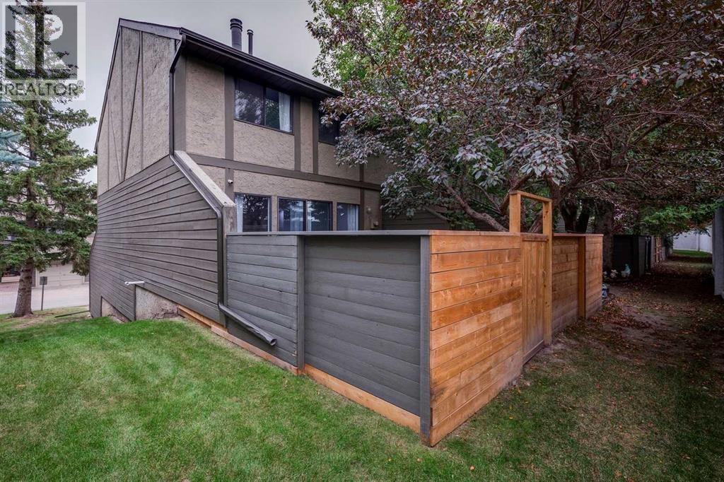 Photo 37 of 701 4935 Dalton Drive Nw, Calgary AB